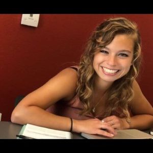 Meet your Posher, Jessica